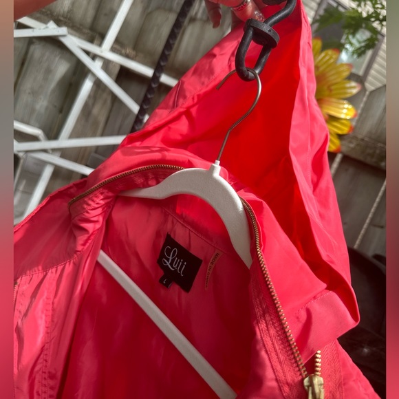 LUiI RAIN Coat Beautiful salmon/coral in color size large - Picture 8 of 15